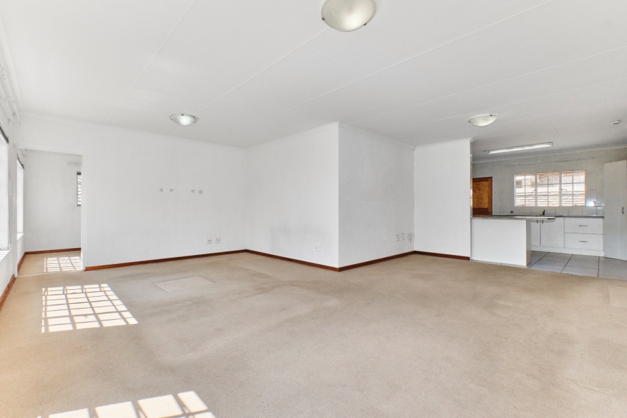 2 Bedroom Property for Sale in Honeydew Grove Gauteng