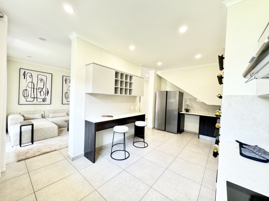 3 Bedroom Property for Sale in Greenstone Ridge Gauteng