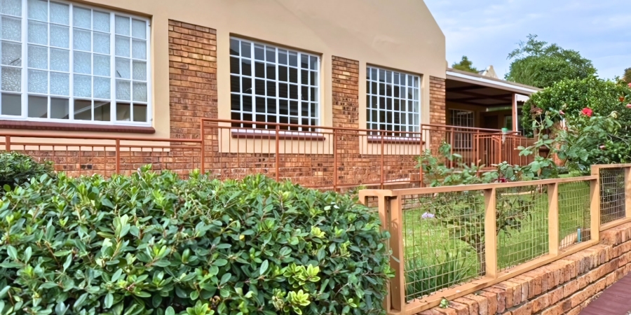 3 Bedroom Property for Sale in Honeydew Grove Gauteng