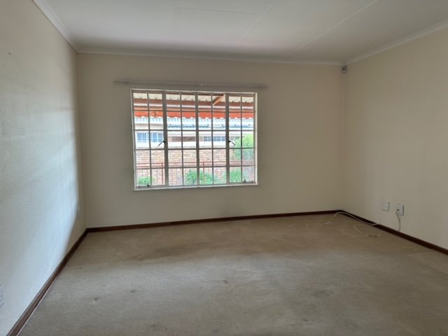 3 Bedroom Property for Sale in Honeydew Grove Gauteng