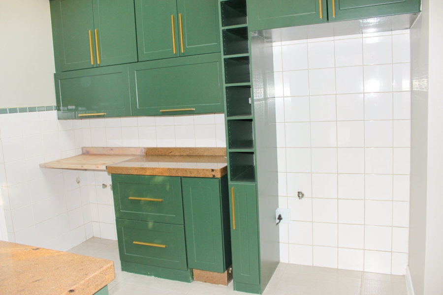 6 Bedroom Property for Sale in Midlands Estate Gauteng