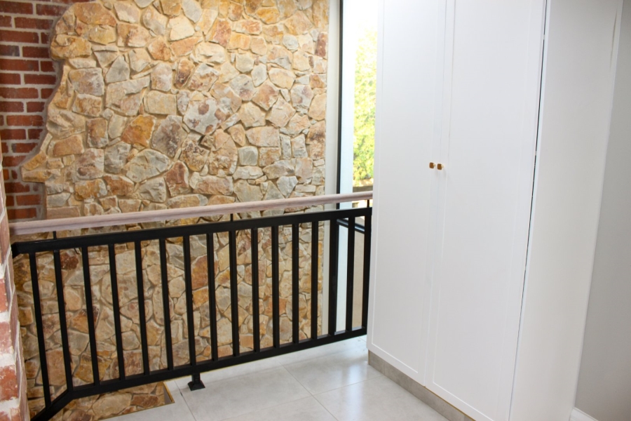 6 Bedroom Property for Sale in Midlands Estate Gauteng