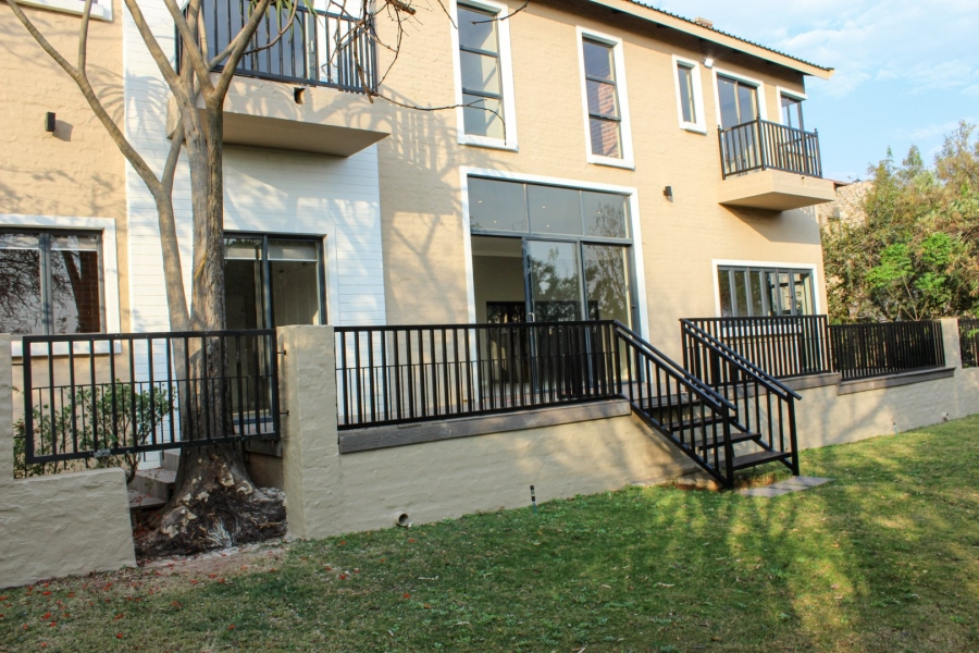 6 Bedroom Property for Sale in Midlands Estate Gauteng