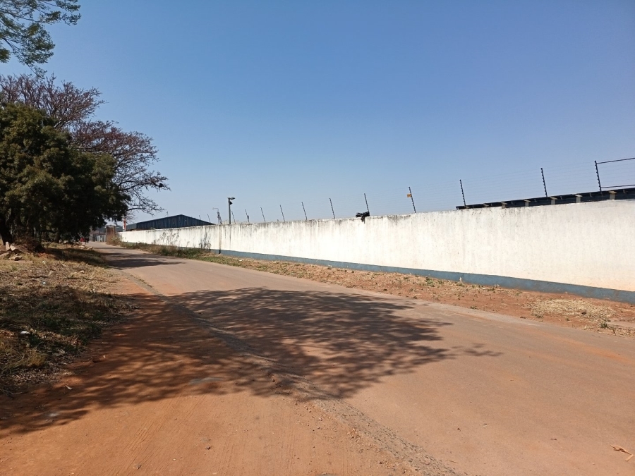Commercial Property for Sale in Clayville Industria Gauteng
