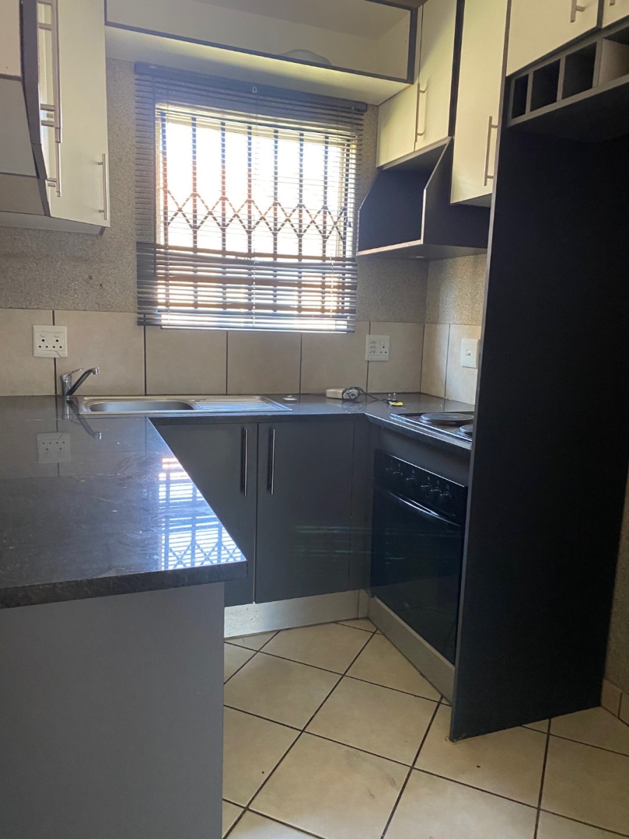 3 Bedroom Property for Sale in Dawn Park Gauteng