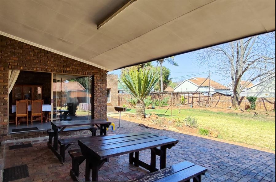4 Bedroom Property for Sale in Terenure Gauteng