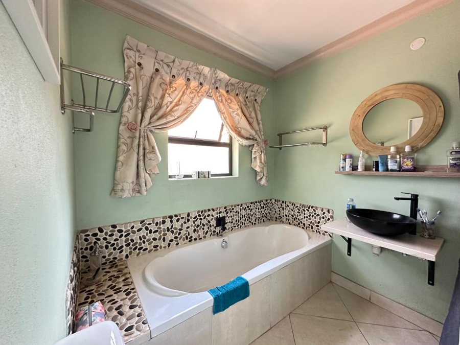 3 Bedroom Property for Sale in Wierda Park Gauteng
