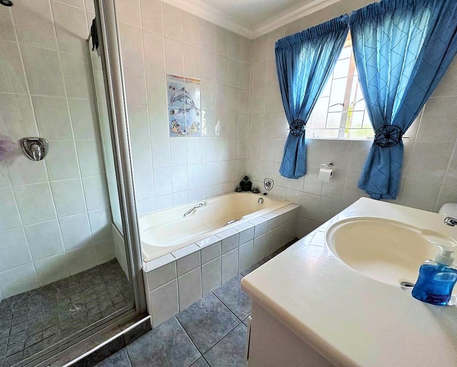 3 Bedroom Property for Sale in Wierda Park Gauteng