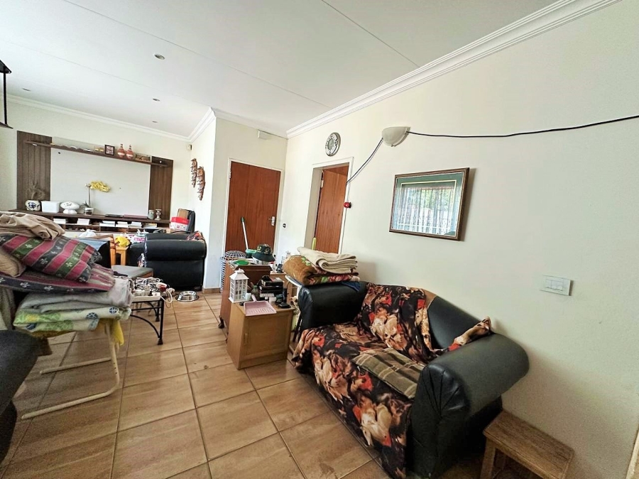 3 Bedroom Property for Sale in Wierda Park Gauteng