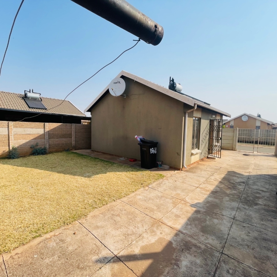 2 Bedroom Property for Sale in Sky City Gauteng