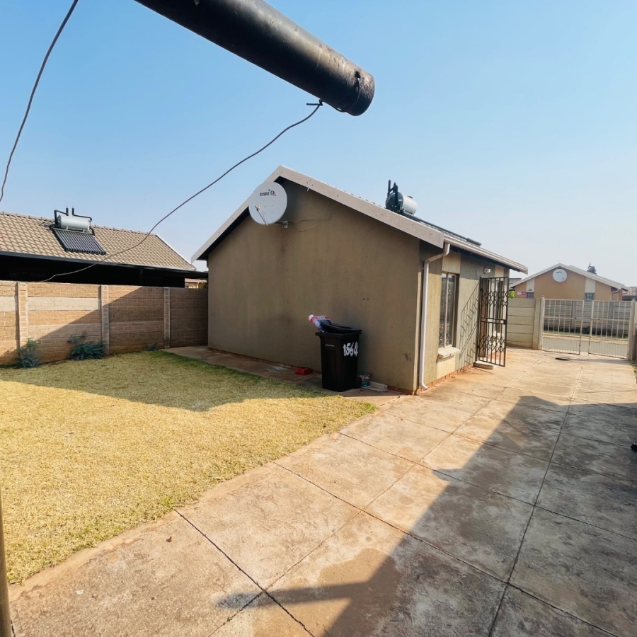 2 Bedroom Property for Sale in Sky City Gauteng