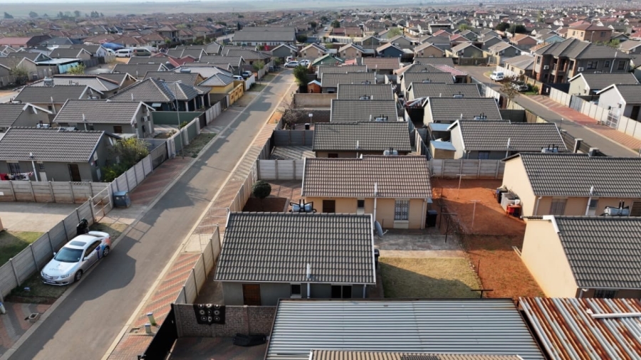 2 Bedroom Property for Sale in Sky City Gauteng