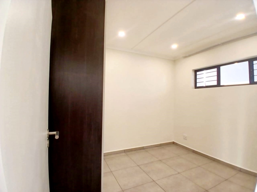 To Let 2 Bedroom Property for Rent in Greenstone Hill Gauteng