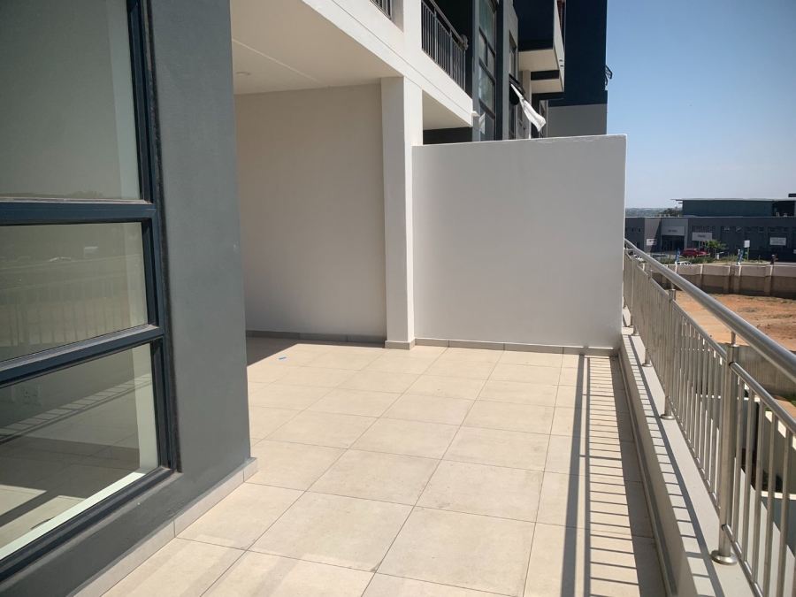 To Let 2 Bedroom Property for Rent in Greenstone Hill Gauteng