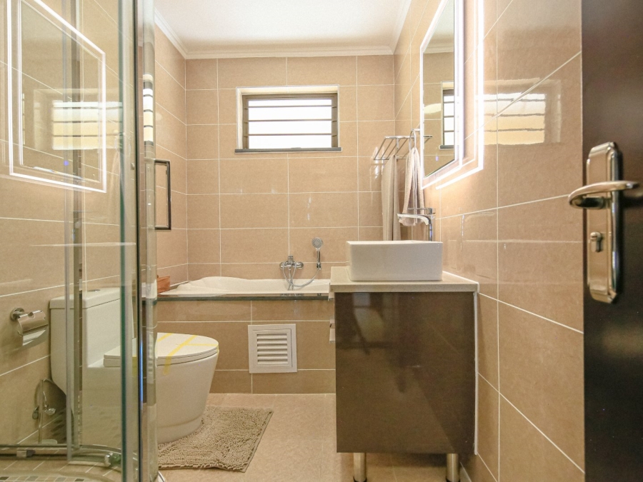 To Let 1 Bedroom Property for Rent in Blue Hills Gauteng
