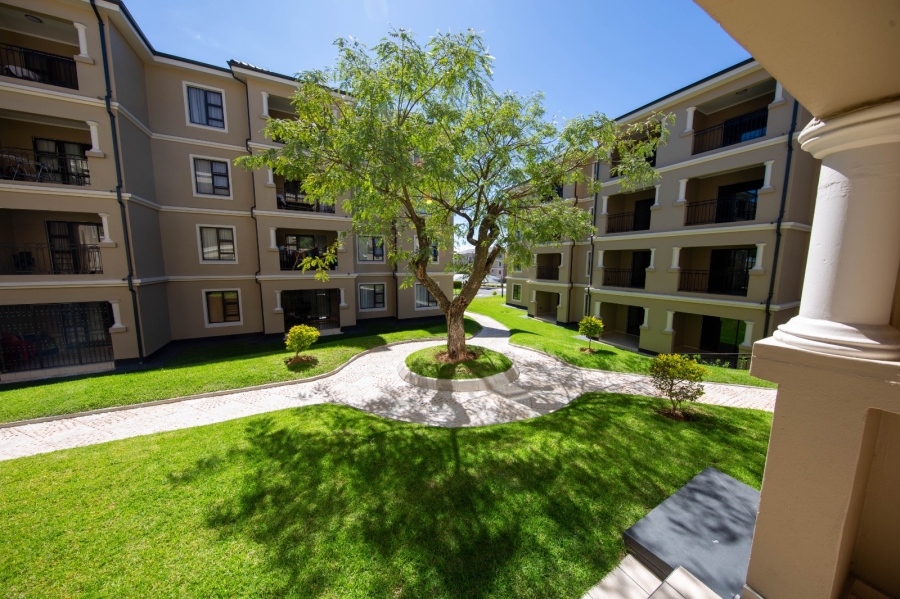 To Let 1 Bedroom Property for Rent in Blue Hills Gauteng