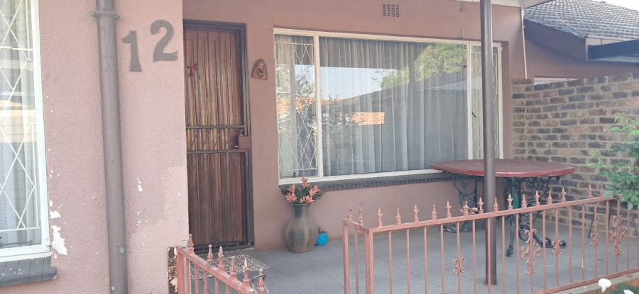 To Let 4 Bedroom Property for Rent in Jansenpark Gauteng