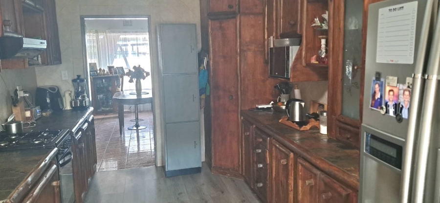To Let 4 Bedroom Property for Rent in Jansenpark Gauteng