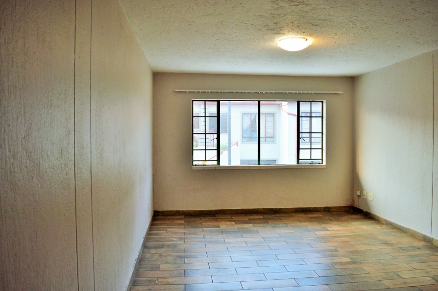 3 Bedroom Property for Sale in Moregloed Gauteng