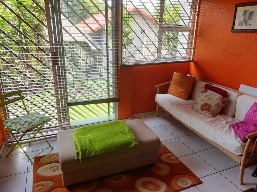 To Let 2 Bedroom Property for Rent in Glenvista Gauteng