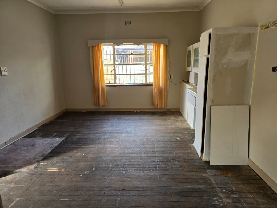 To Let 3 Bedroom Property for Rent in Symhurst Gauteng