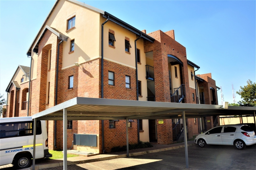 To Let 1 Bedroom Property for Rent in Carlswald Gauteng