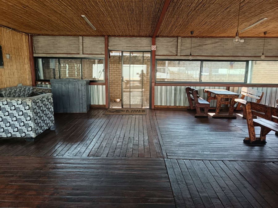 Commercial Property for Sale in Clayville Industria Gauteng