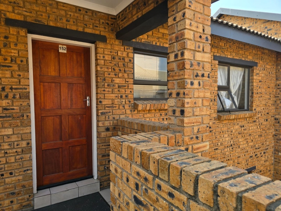 2 Bedroom Property for Sale in Witfield Gauteng