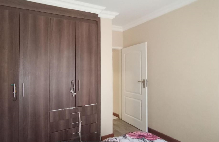 5 Bedroom Property for Sale in Rooihuiskraal Gauteng