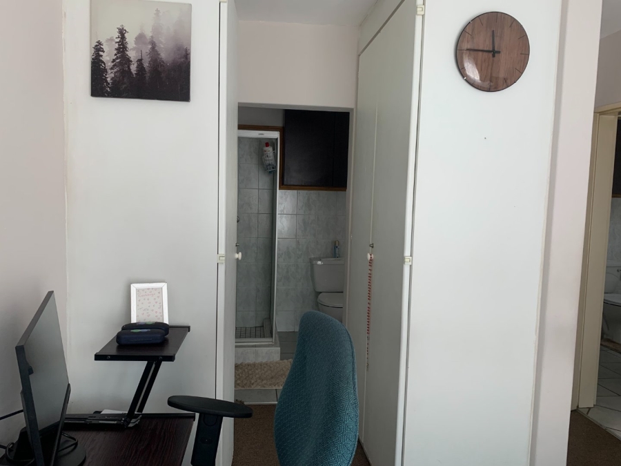 To Let 2 Bedroom Property for Rent in Die Hoewes Gauteng