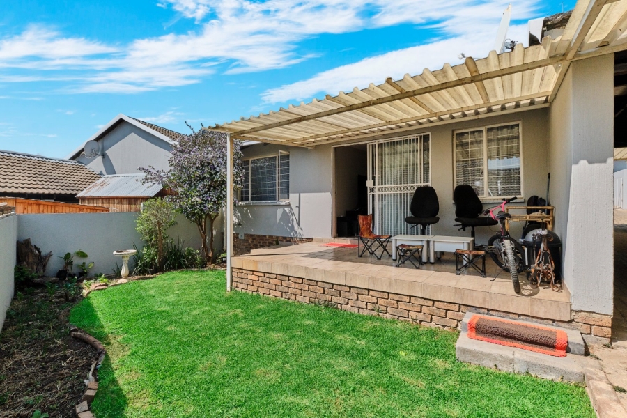 2 Bedroom Property for Sale in Northwold Gauteng