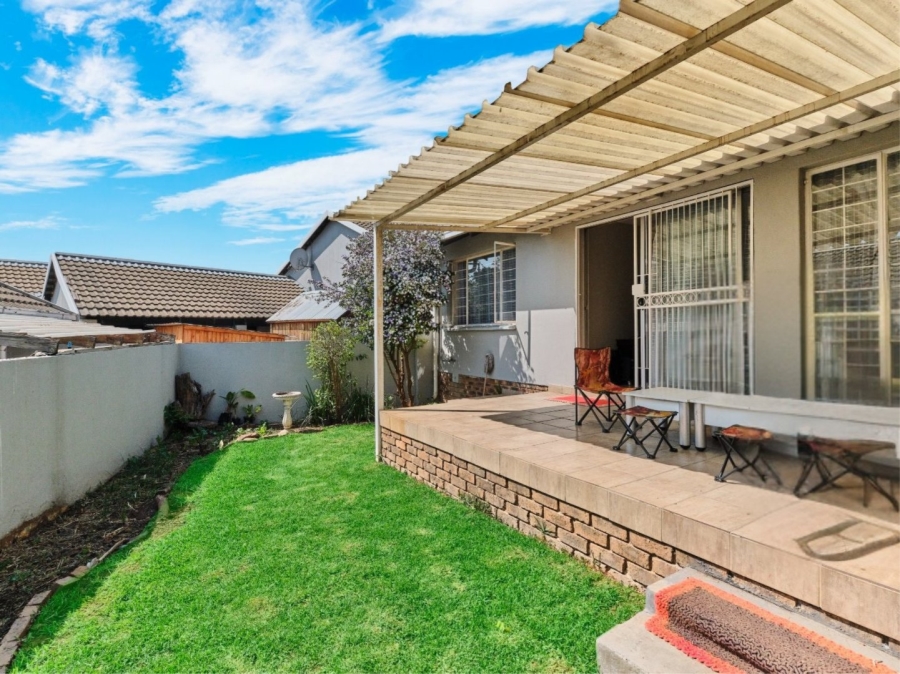 2 Bedroom Property for Sale in Northwold Gauteng