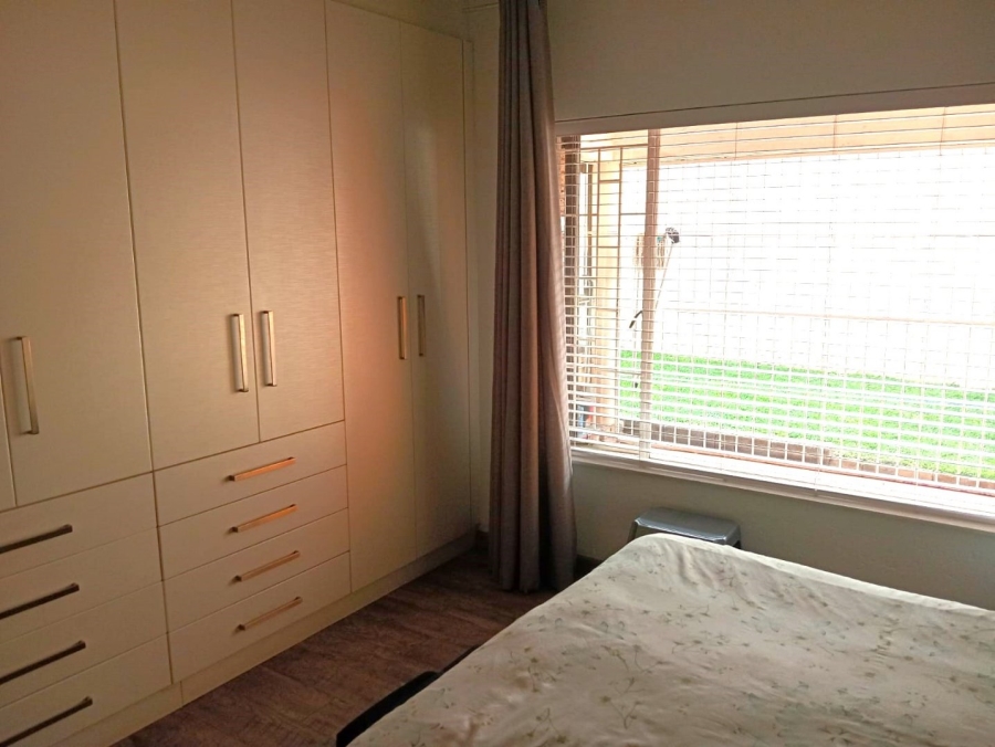 To Let 2 Bedroom Property for Rent in Oakdene Gauteng
