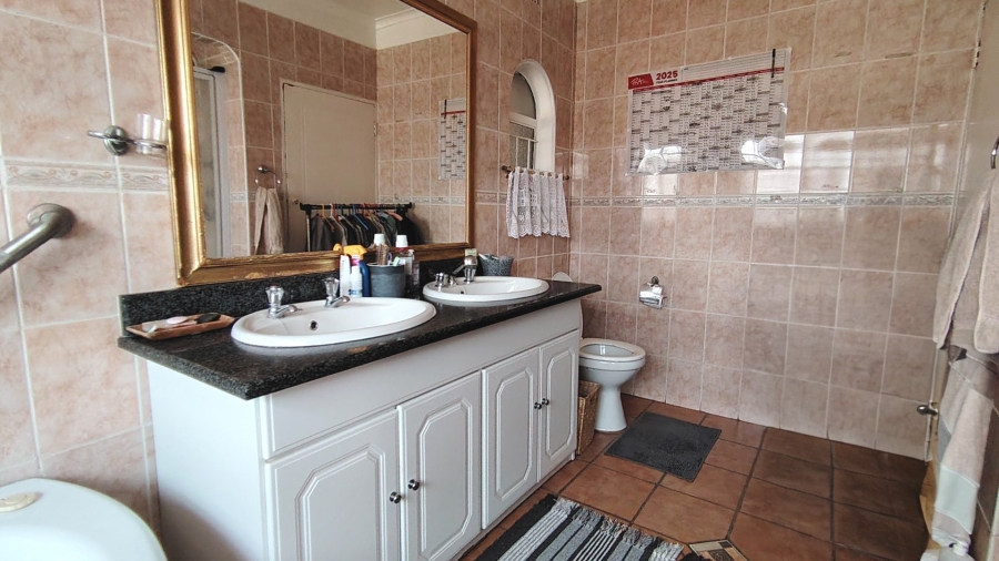 Commercial Property for Sale in Mooilande Gauteng
