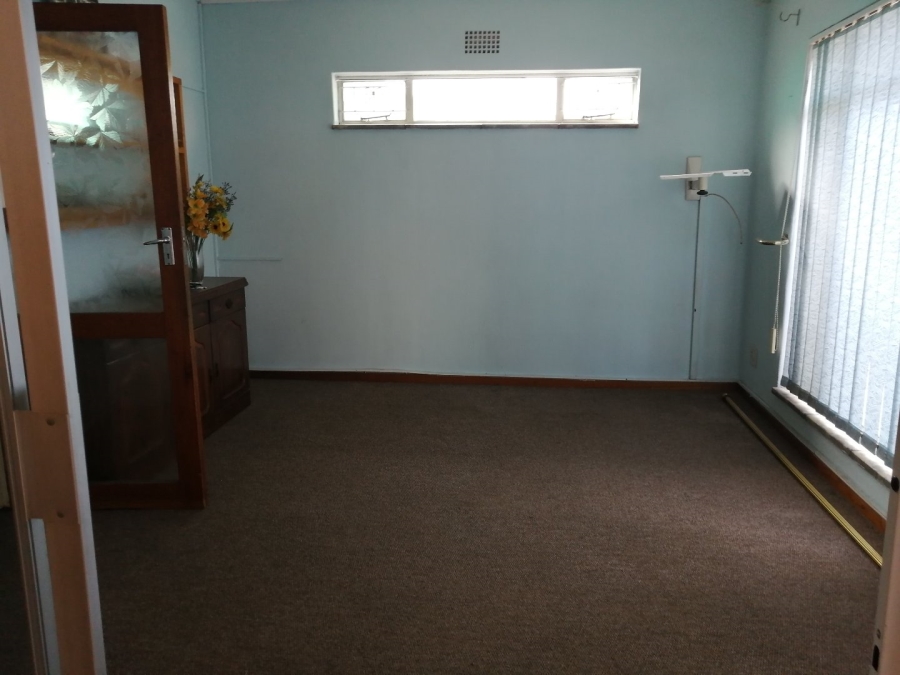 3 Bedroom Property for Sale in Selcourt Gauteng