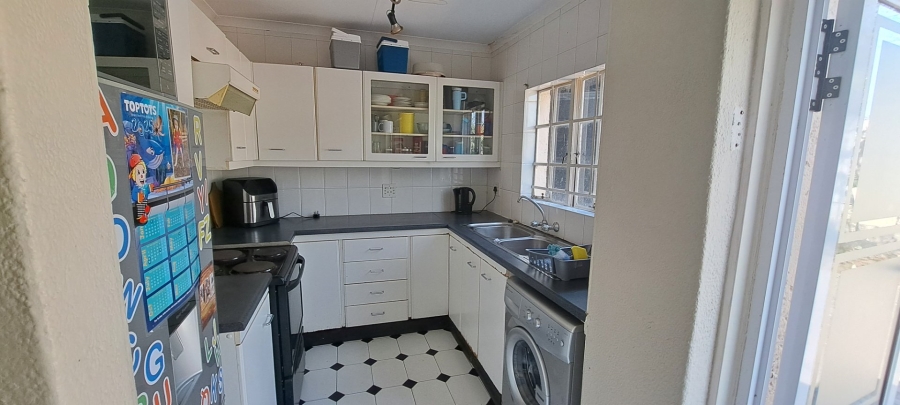 To Let 2 Bedroom Property for Rent in Eden Glen Gauteng