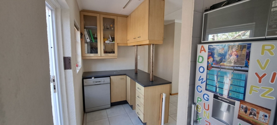 To Let 2 Bedroom Property for Rent in Eden Glen Gauteng