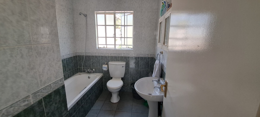 To Let 2 Bedroom Property for Rent in Eden Glen Gauteng