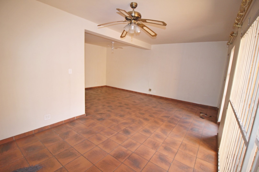 To Let 3 Bedroom Property for Rent in Wierda Park Gauteng