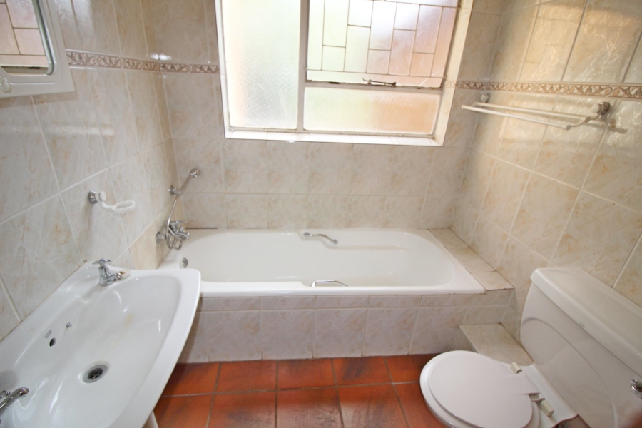 To Let 3 Bedroom Property for Rent in Wierda Park Gauteng
