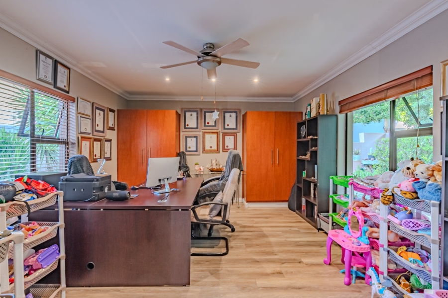 3 Bedroom Property for Sale in Newmark Estate Gauteng