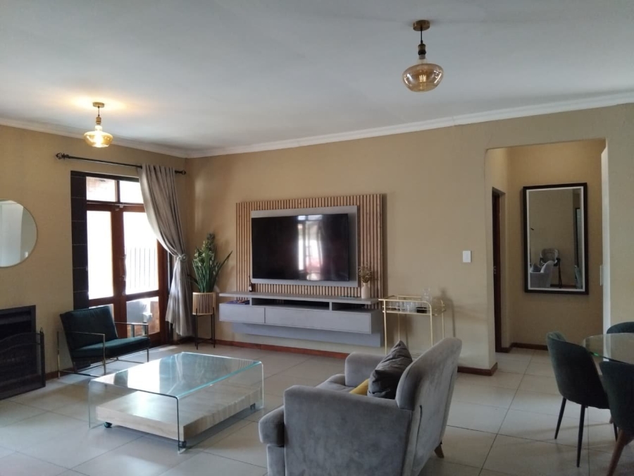 3 Bedroom Property for Sale in Equestria Gauteng
