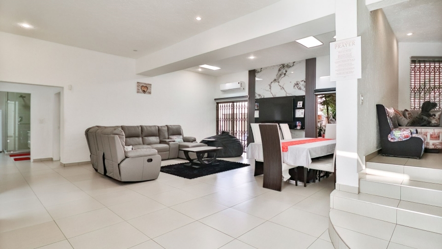 3 Bedroom Property for Sale in Bassonia Gauteng