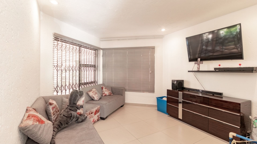 3 Bedroom Property for Sale in Bassonia Gauteng