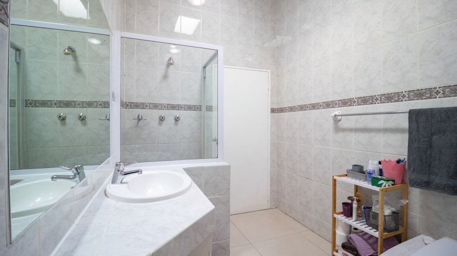 3 Bedroom Property for Sale in Bassonia Gauteng