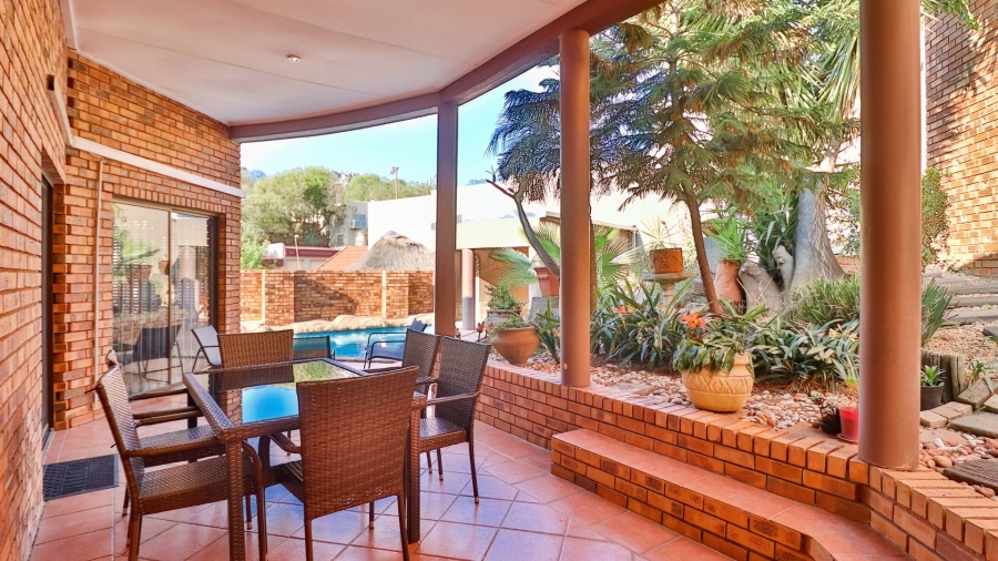 3 Bedroom Property for Sale in Bassonia Gauteng