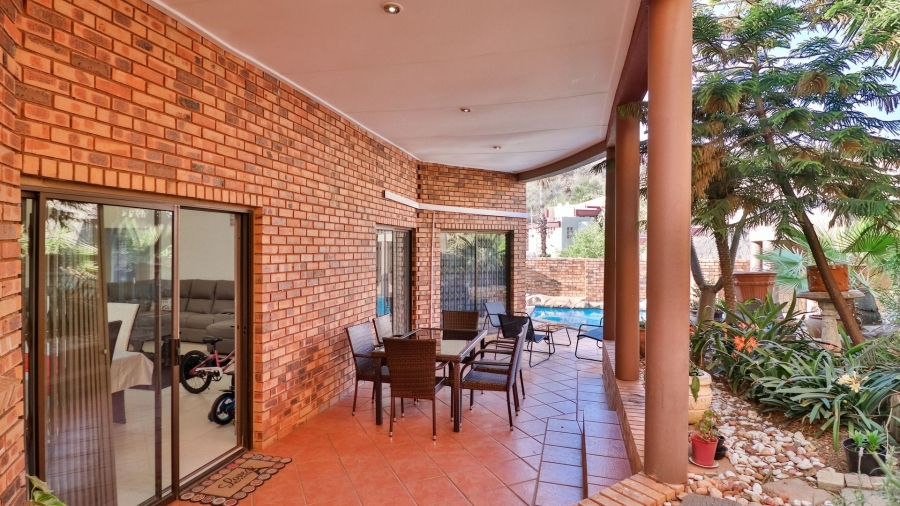 3 Bedroom Property for Sale in Bassonia Gauteng