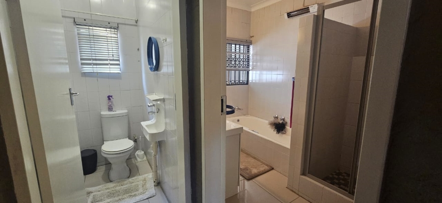 To Let 3 Bedroom Property for Rent in Eldoraigne Gauteng