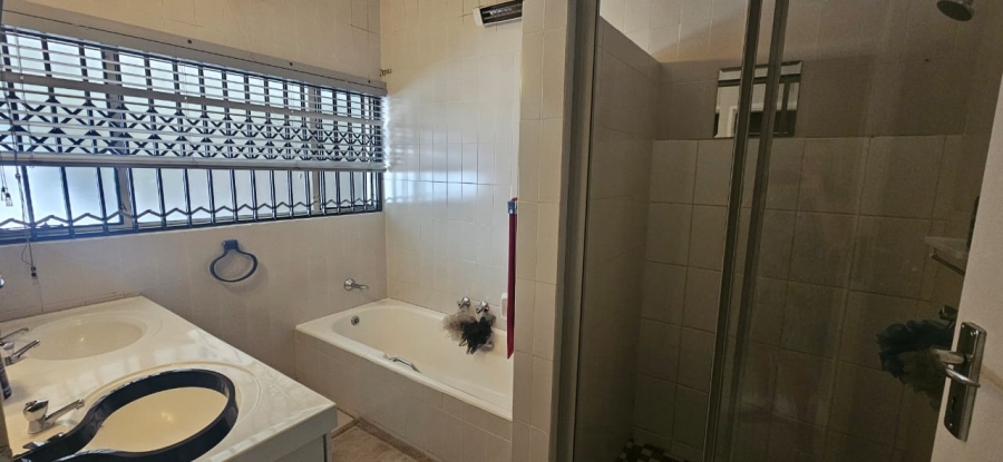 To Let 3 Bedroom Property for Rent in Eldoraigne Gauteng