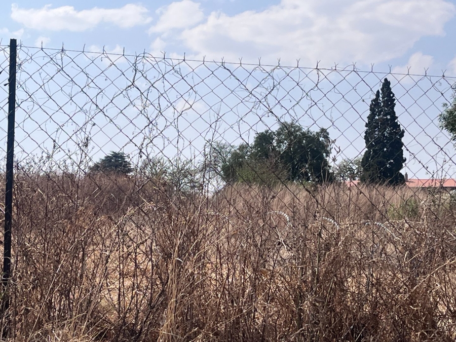  Bedroom Property for Sale in Bredell Gauteng